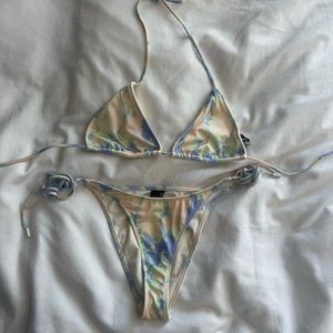triangl tie dye bikini